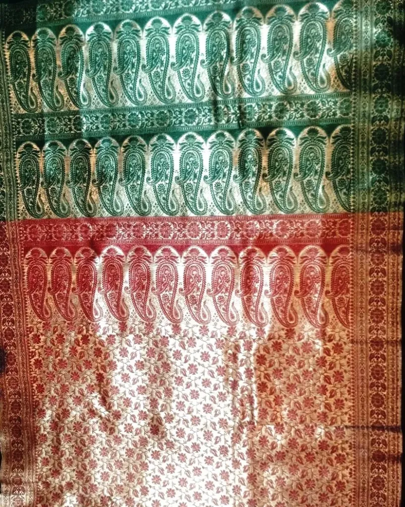 The Emerald Scarlet Silk